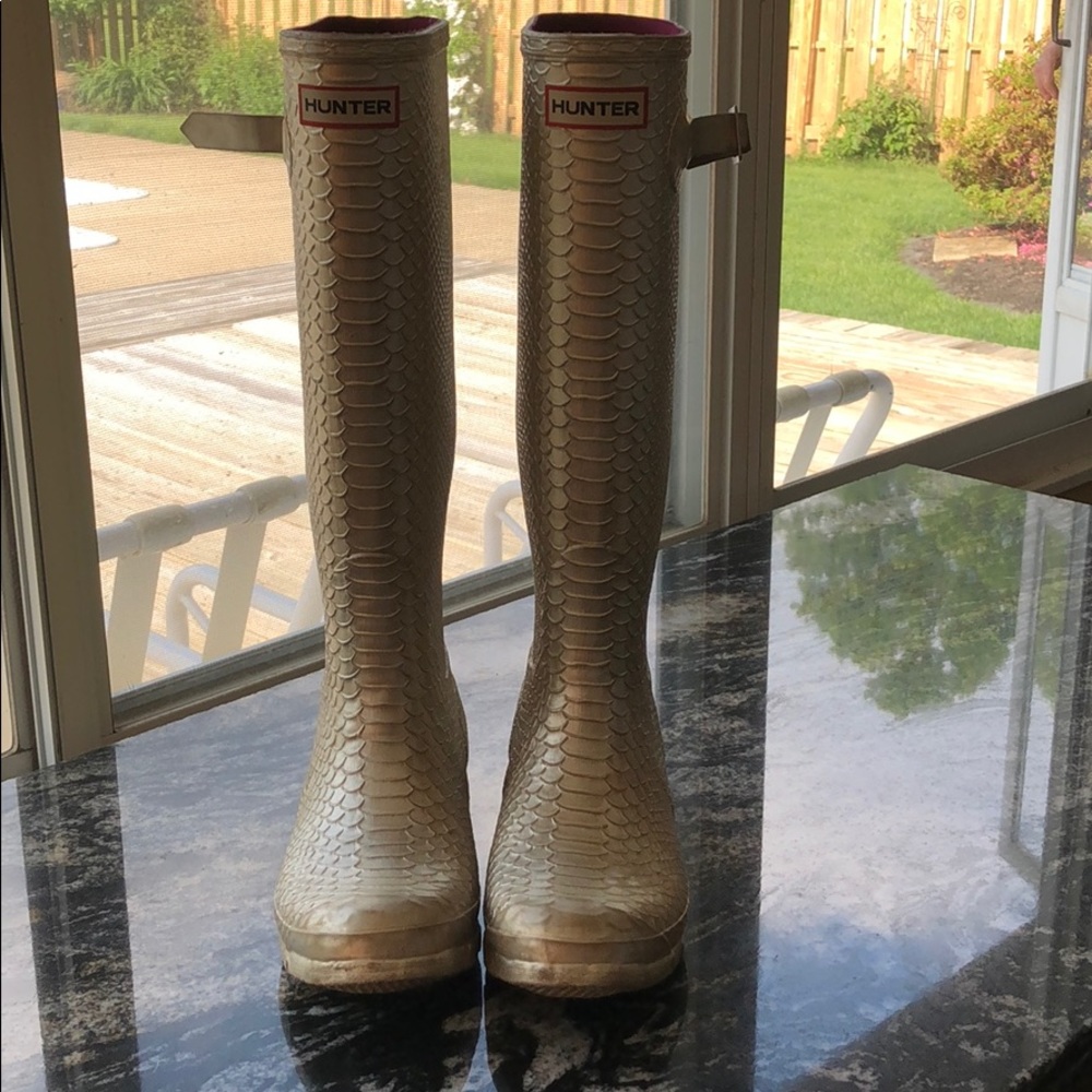 rain boots - Picture 2 of 7